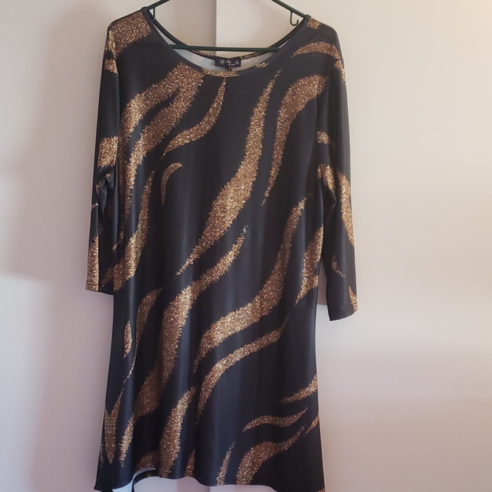 Lily by firmiana Tunic nwt 1xl